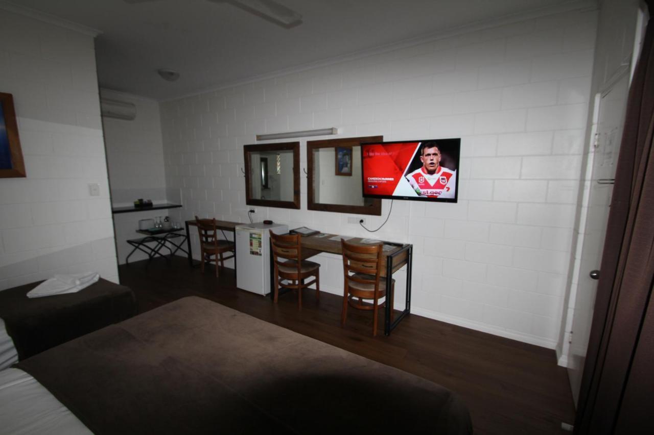 Colonial Rose Motel 타운즈빌 외부 사진